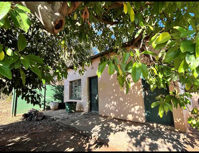 19,905M² SMALLHOLDING FOR SALE IN HARVESTON AH
